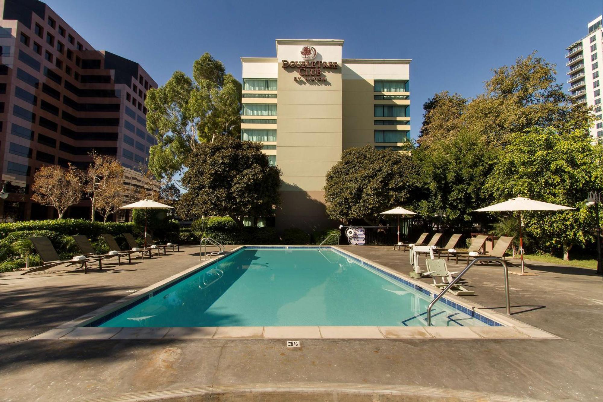 Doubletree By Hilton Orange County Airport Hotel Santa Ana Exterior foto